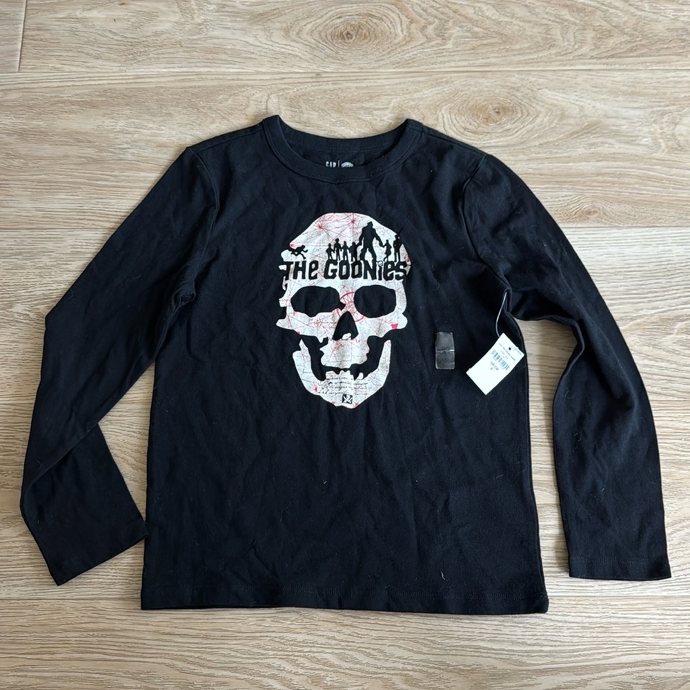 New with tags Gap the goonies long sleeve shirt size S